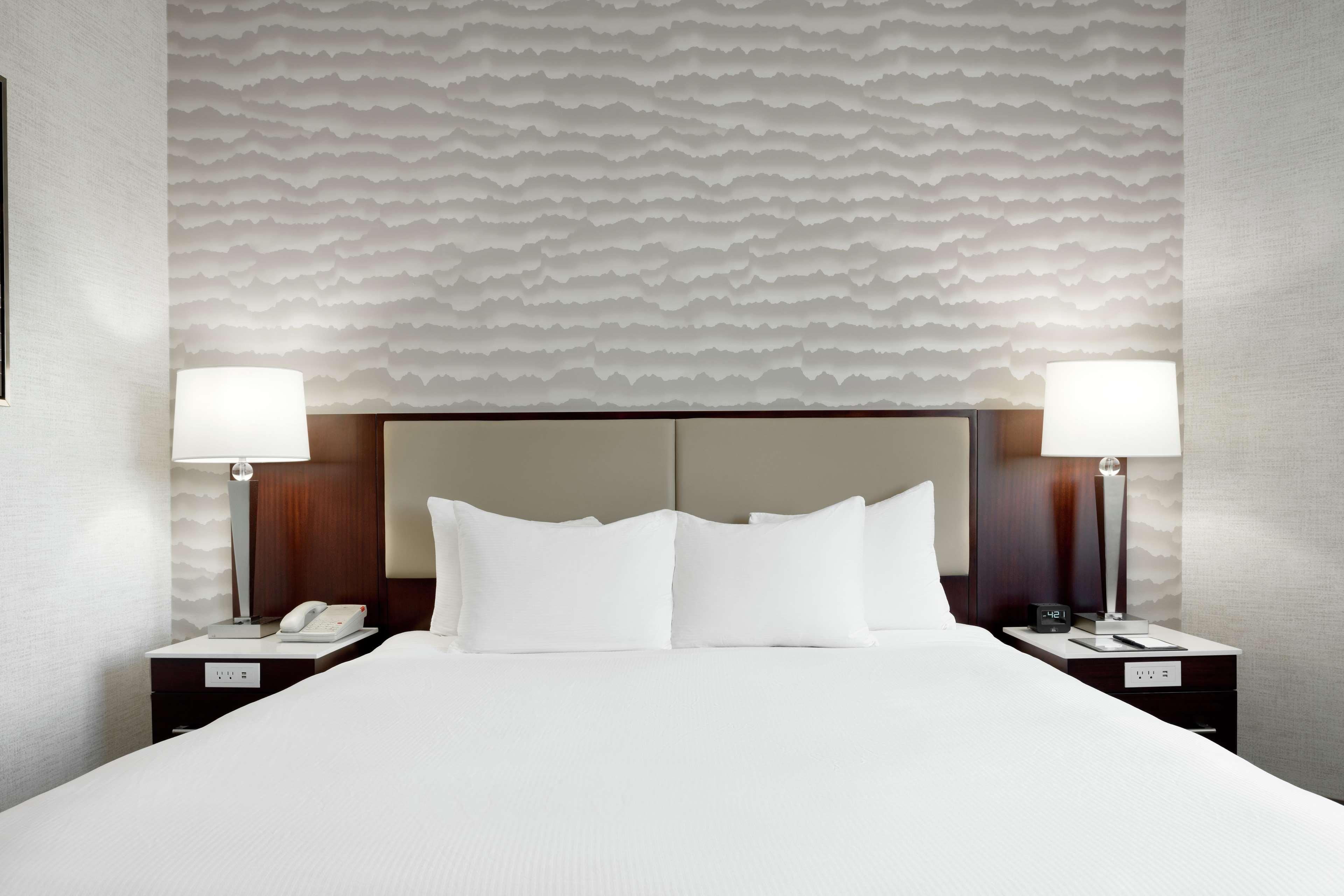 ดับเบิลทรี สวีท บาย ฮิลตัน ฟีนิกซ์ Hotel ภายนอก รูปภาพ